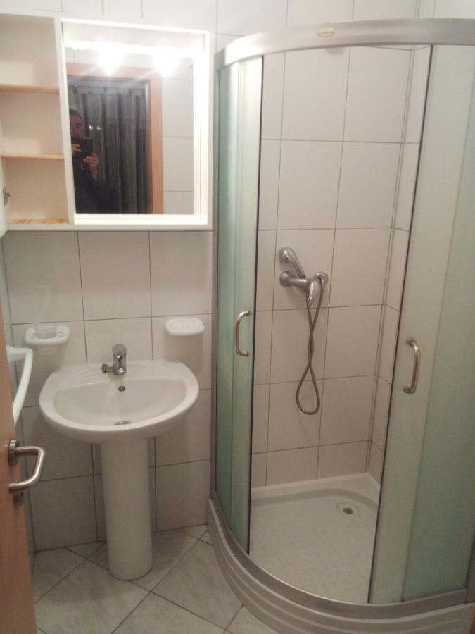 Apartment Melani Pula Exteriör bild